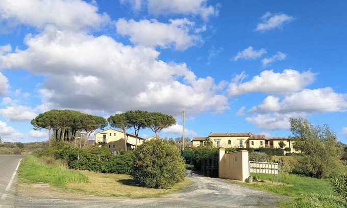 Castellina Marittima Apartment | Raggio di Sole House in Tuscany, between the hills and the sea