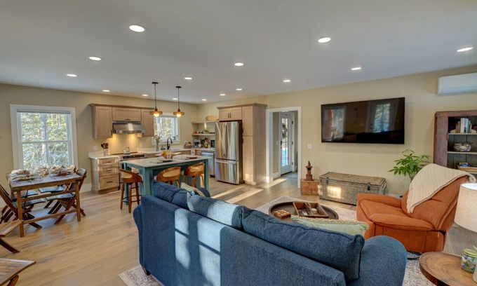 Trenton House | Rail's Retreat~ Brand New! 2BR/1.5B Entire House Near Acadia National Park