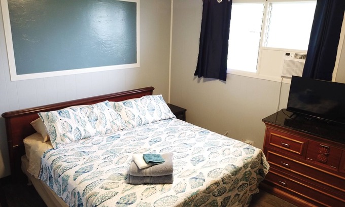 Hilo Apartment | Rainbow Hale, Unit 2—a delightful and convenient pet-friendly retreat.