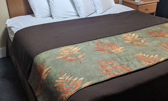 Hendersonville Hotel | Rainbow Motel