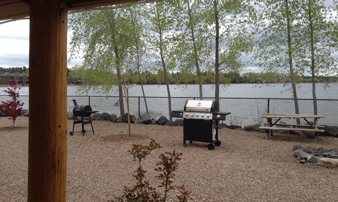 Pinetop-Lakeside Cabin | Rainbow's End Resort on Rainbow Lake