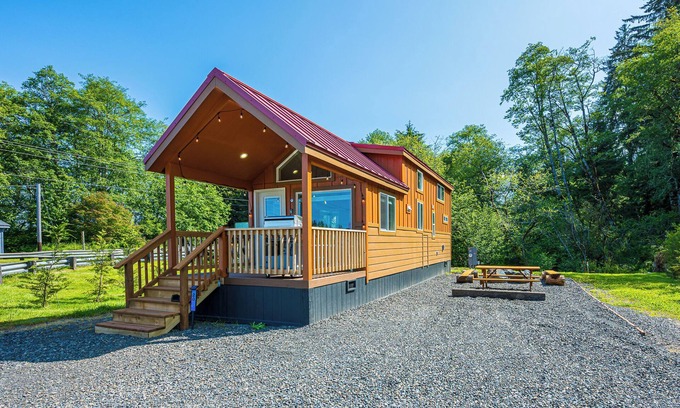 Forks Cabin | Rainforest Retreat Tiny Home #20 Fishing Cabin