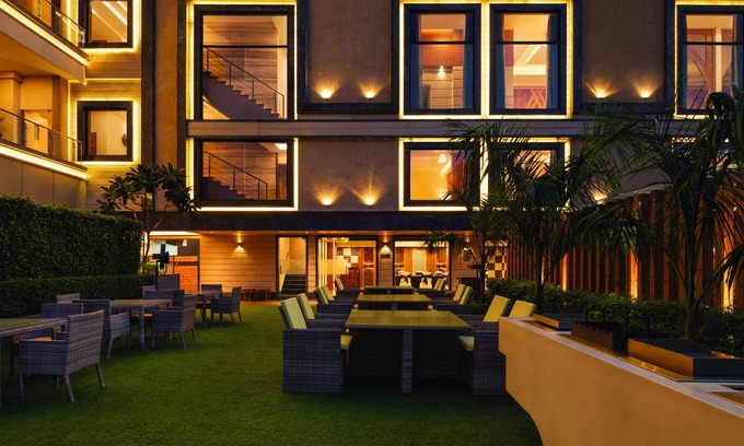 Chandauli Hotel | Ramada by Wyndham Varanasi Katesar