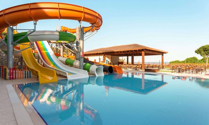 Kusadasi City Centre Resort | Ramada Resort by Wyndham Kusadasi
