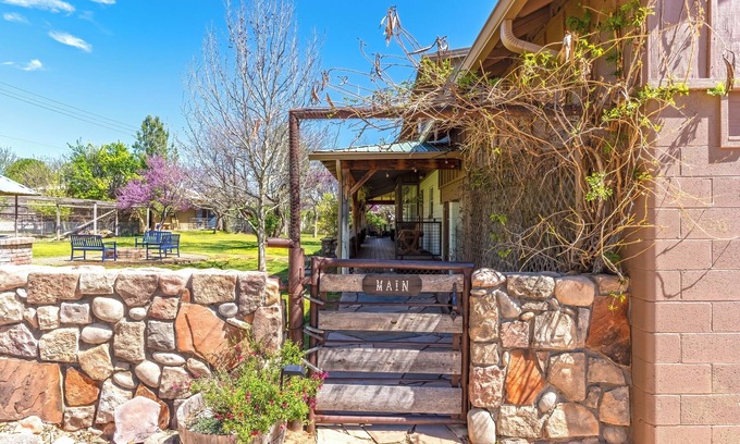 Cottonwood-Verde Village Other | Ranch House 4 bedrooms close to Sedona and Jerome