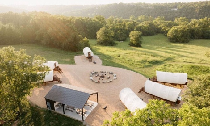 Branson Other | Ranch Stay | 6 Wagons, Trails, & Animals- Sleeps 26