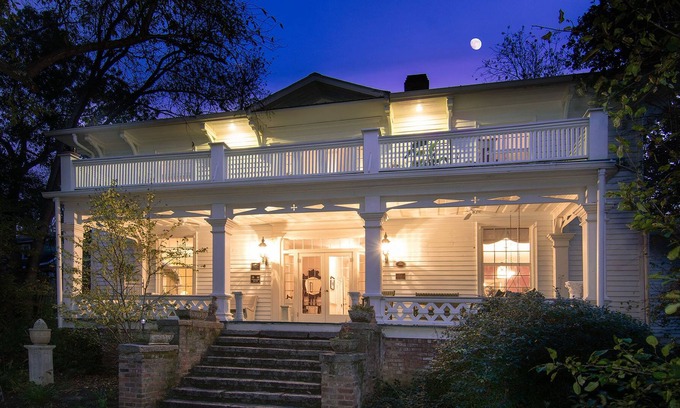Historic Montford House | Rankin House Inn, Aunt Betsy's Room