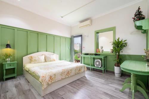 Hang Bai House | RARE artistic European style 3BR 200m2 5 minute to Hoan Kiem
