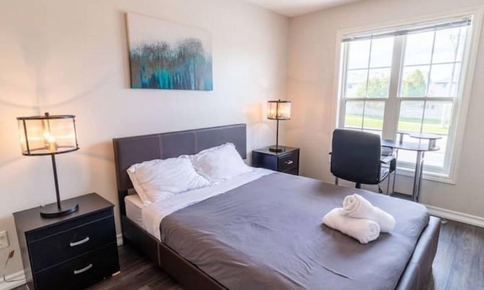 London House | *Rare* Modern Beautiful 5 Bedroom near UWO & DT