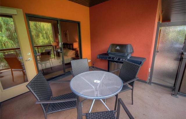 South Pandosy Apartment | Rare Three Bedroom at Playa #372