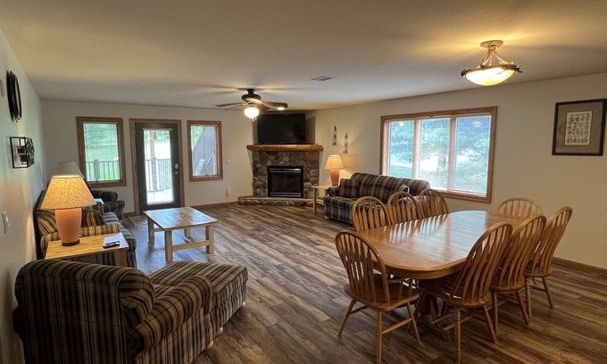 Arkdale Condo | Rare Two Unit 7 bed/4 bath Condo at Northern Bay Golf Resort and Marina!