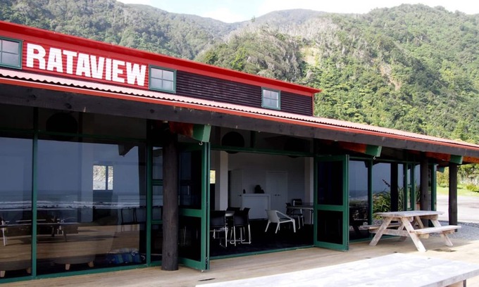 Barrytown House | Rataview Accommodation