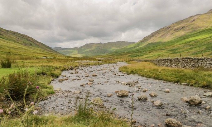 Ravenglass Cottage | RAVENGLASS RETREAT, pet friendly, with a garden in Holmrook