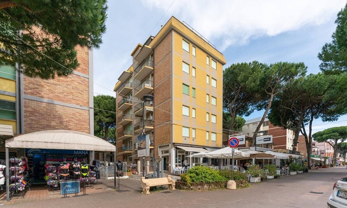 Lido degli Estensi Apartment | RAVENNA APARTMENT IN THE PEDESTRIAN CENTER 100 MT FROM THE BEACH