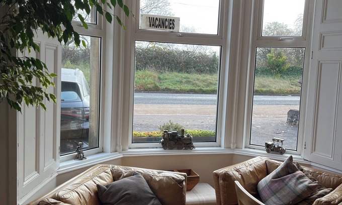Tillicoultry Bed & Breakfast | Ravenswood Guest House