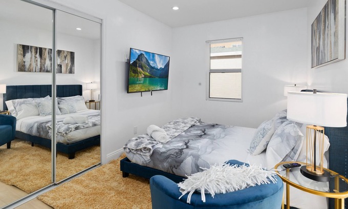 Sutter House | ★RAVISHING 2B1B REVAMPED HOME WITH QUEEN BEDS★