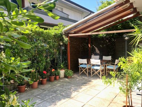 Torre del Lago Puccini Apartment | Raya Sea House