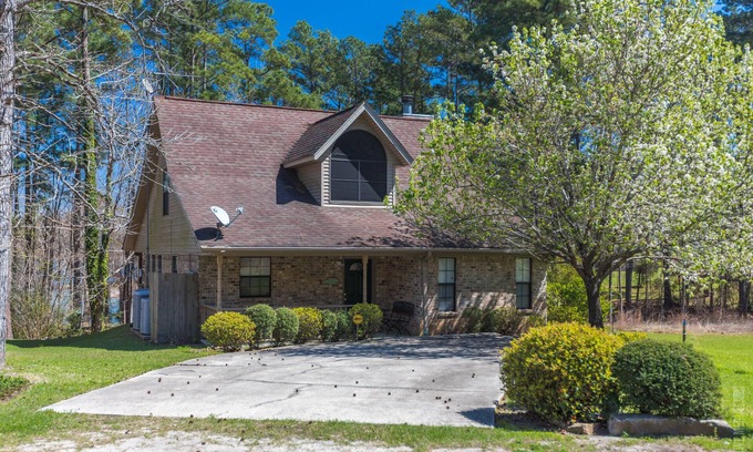 Brookeland House | Rayburn Country Cabin