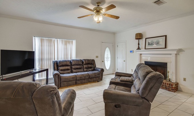 Raymond House | Raymond Home ~ 17 Mi to Downtown Jackson!