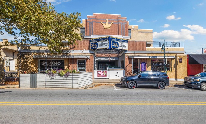 Fayetteville Condo | Razorback Retreat on Dickson Street