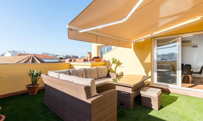 Triana Apartment | RD2 PARKING INCLUDED TRIANA Private Terrace 3Dd & 2Bth