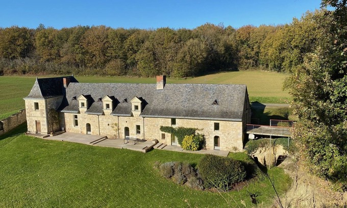 Gennes-Val-de-Loire House | Retraite Secrète et Intimiste Pour Amoureux du Calme et de la Campagne