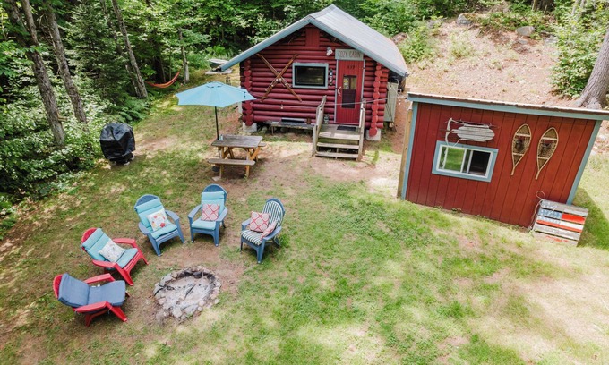 Bethel Cabin | READ THE DESCRIPTION! Cozy Log Cabin - Rustic getaway near Bethel Center