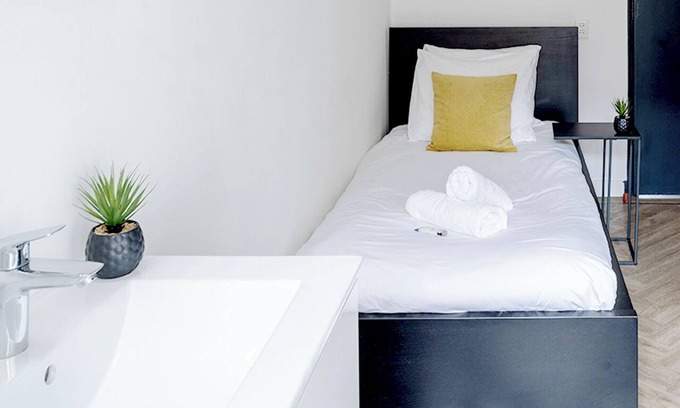 Tilburg Apartment | Recently renovated private single room, ideally located near Tilburg’s top tourist hotspots.