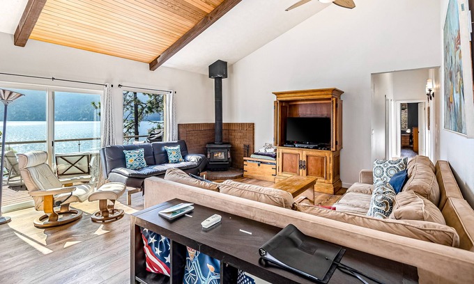 Hayden Lake House | Recently Renovated Lakefront House with Dock, Boat Slip, Firepit, & Great Views