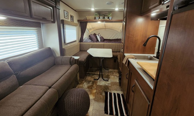 Bay Lake RV Rental | Reconnect with nature *FT WILDERNESS PURCHASED SEPARATELY *