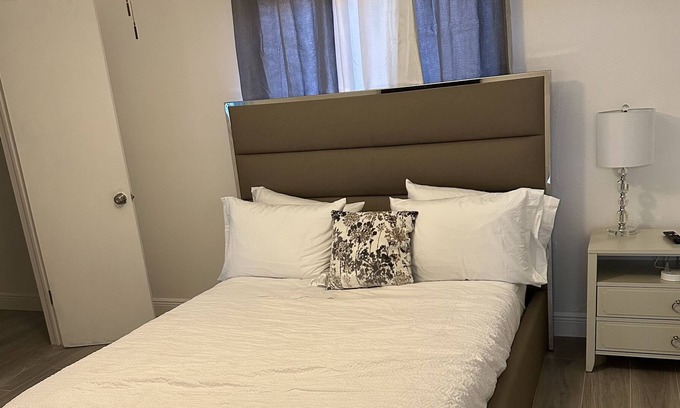 North Lauderdale Apartment | Reconnect with family and friends in a remarkable vacation home