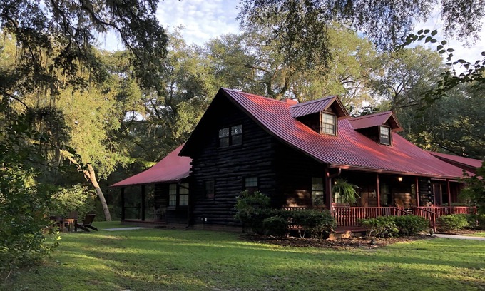 Mayo Cabin | Red Bird Cabin-Peace & Quiet Near the Suwannee River