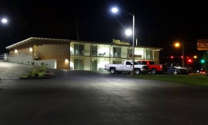 North Syracuse Hotel | Red Carpet Inn North Syracuse