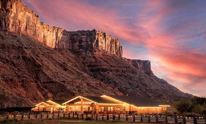 Moab Hotel | Red Cliffs Lodge Moab