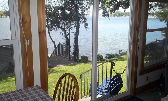 North Rose Cottage | Red Cottage On Sodus Bay Dog Friendly Sleeps 8