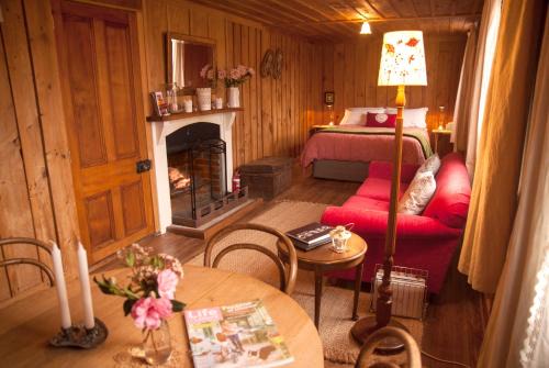 Staveley House | Red Cottages Staveley