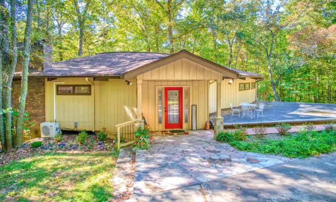Franklin House | Red Fox Lair