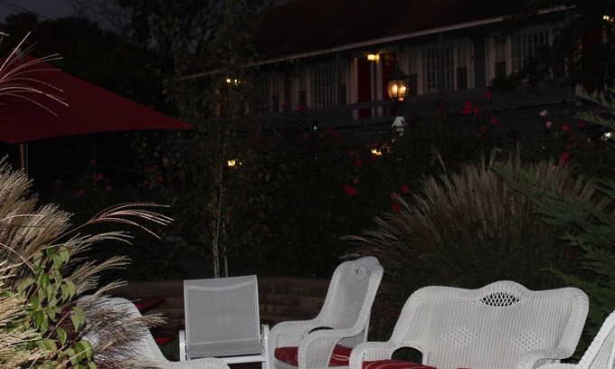 Falmouth Heights Hotel | Red Horse Inn