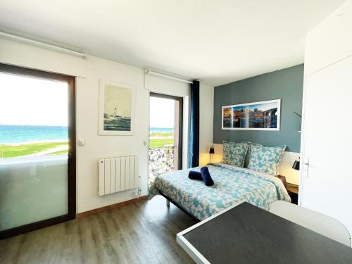 Bonneveine Apartment | Red Lion