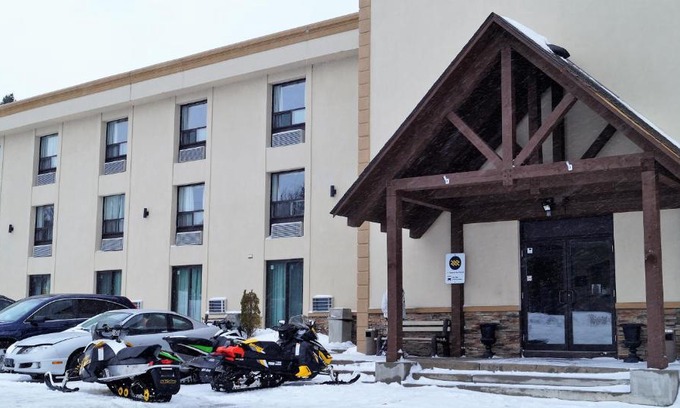 Huntsville Hotel | red maple inn and suites