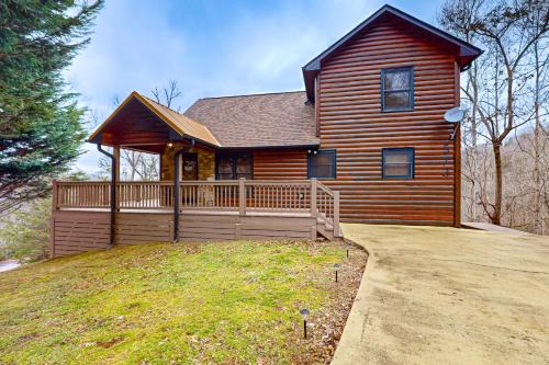 Blue Ridge House | Red Oak Luxe Mountain Cabin