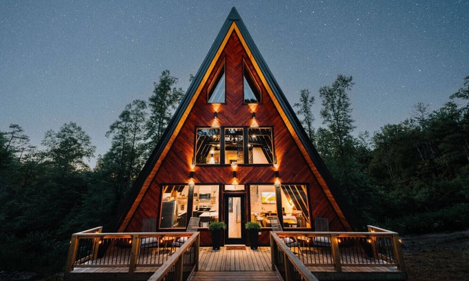 Campton Cabin | Red River Gorge A-Frame | Hot Tub | Firepit | Pets