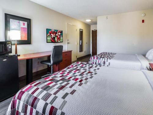 Etowah Hotel | Red Roof Inn Etowah – Athens, TN