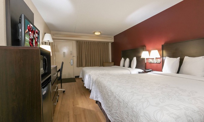 Buford Highway Hotel | Red Roof Inn PLUS+ Atlanta - Buckhead