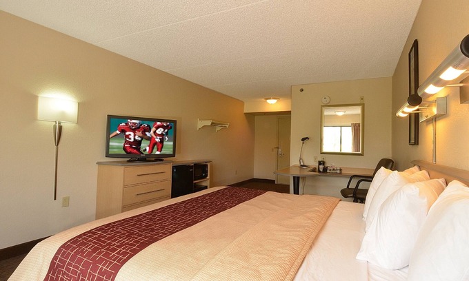 North San Antonio - SAT Hotel | Red Roof Inn San Antonio - Airport