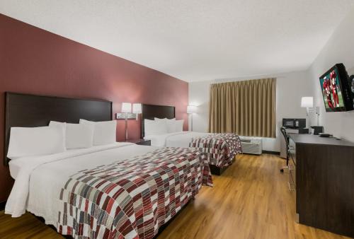 Knoxville Hotel | Red Roof Inn & Suites Knoxville East