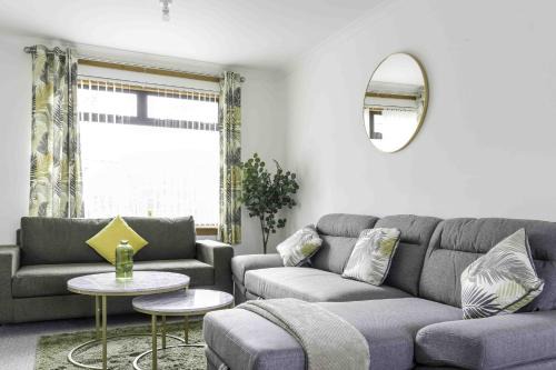 Falkirk House | Redding House
