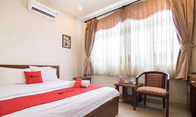 Linh Trung IEPZ Hotel | RedDoorz Phuong Thuy Hotel Thu Duc near QL13