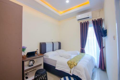 Pekanbaru Hotel | RedDoorz syariah near Universitas Islam Riau