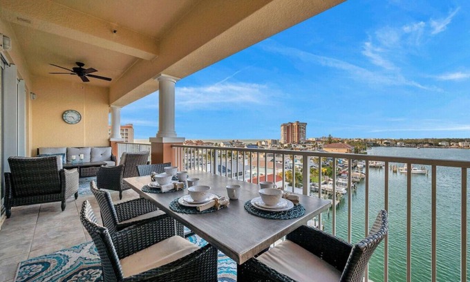 Redington Shores Condo | Redington Yacht & Tennis Club #604